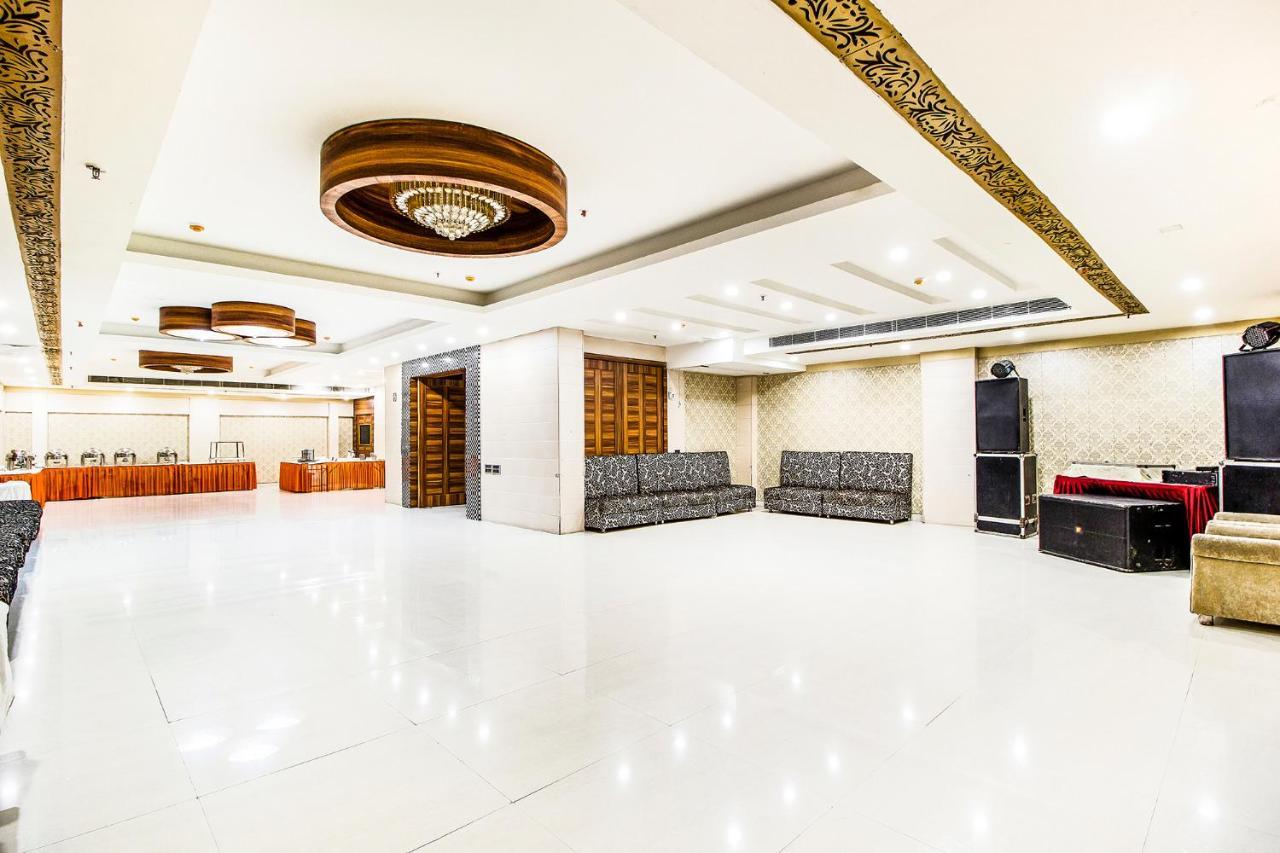 Fabhotel Le Monarque Chandīgarh Eksteriør bilde