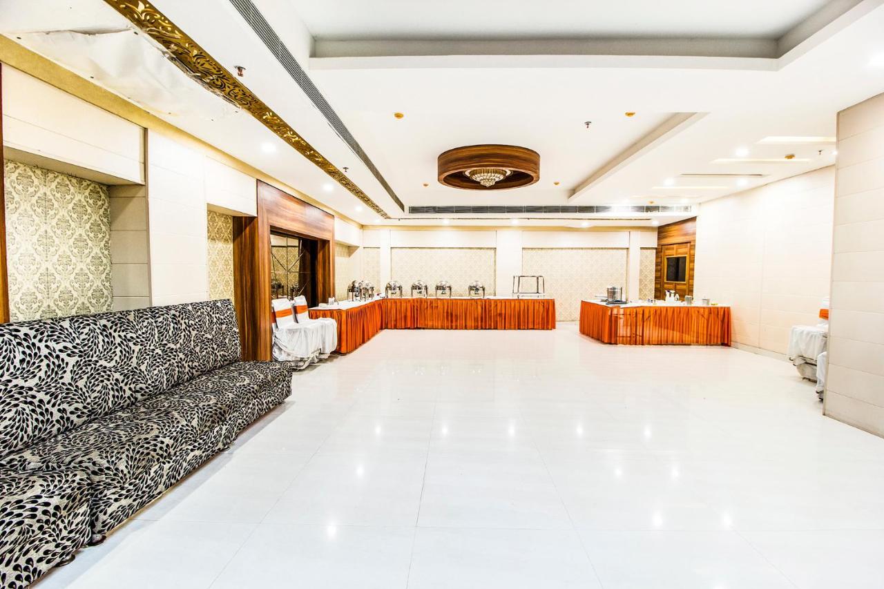 Fabhotel Le Monarque Chandīgarh Eksteriør bilde